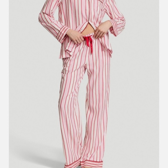 Victoria's Secret Other - VICTORIA'S SECRET
Long Flannel Pajama Set, pink and red